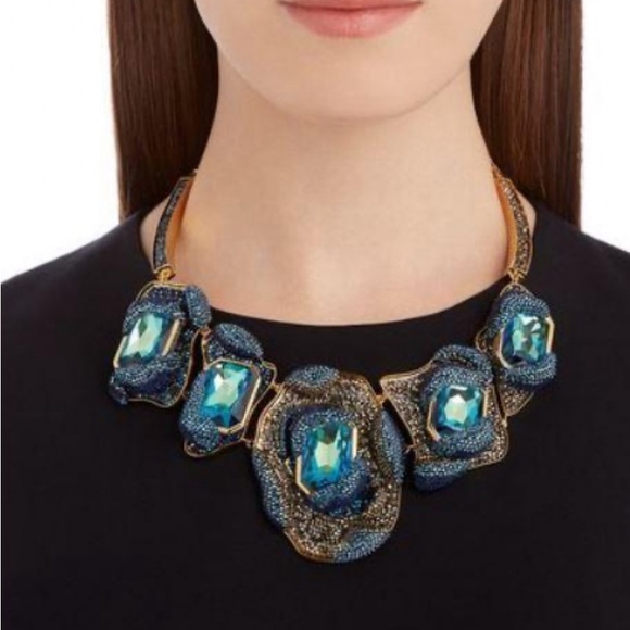 Authentic Swarovski Necklace. - Picture 1 of 17